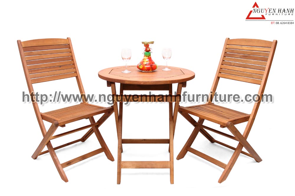 Name product: Rounded table 65 with No armrest horizontal blades chairs- Dimensions: 65cm - Description: Encalyptus wood